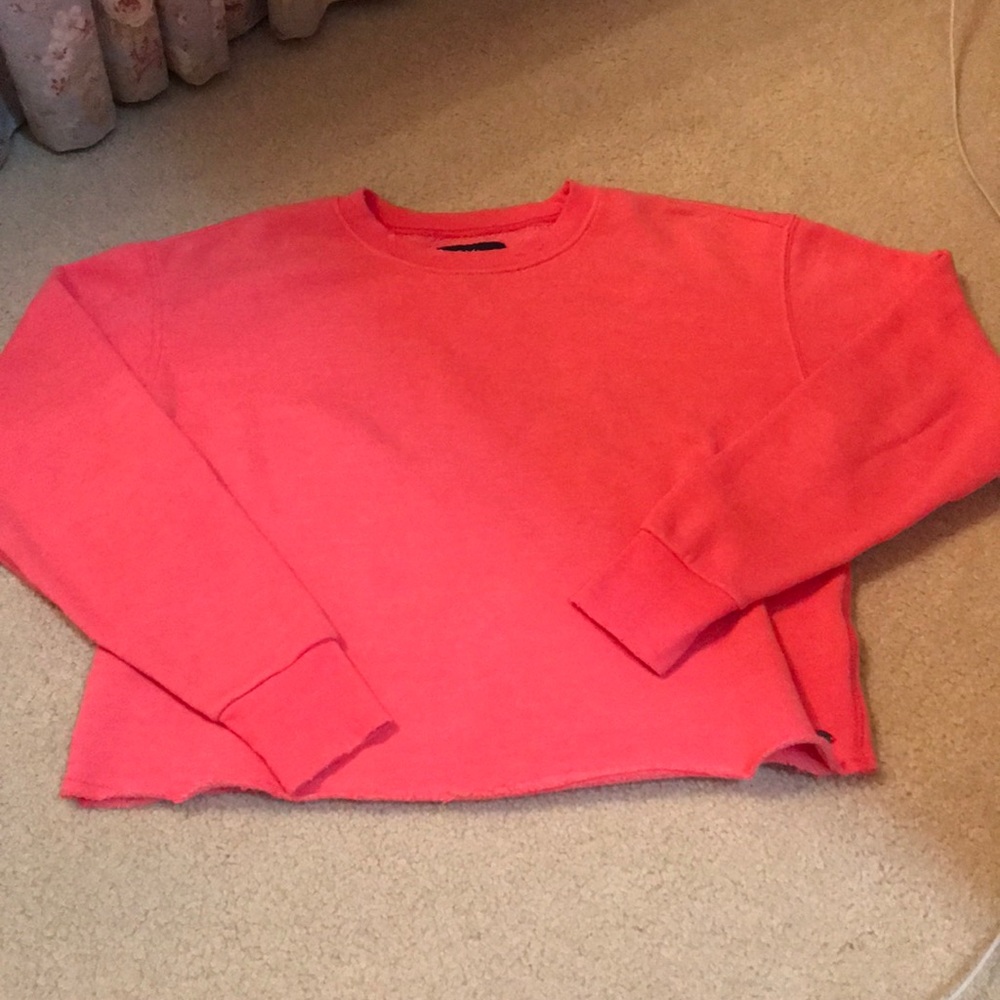 American Eagle coral/pink cropped sweatshirt